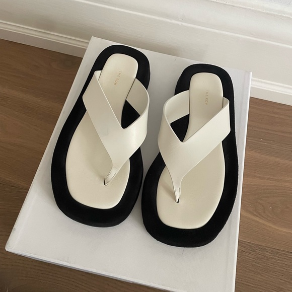 The row ginza sandals in white - Picture 3 of 4
